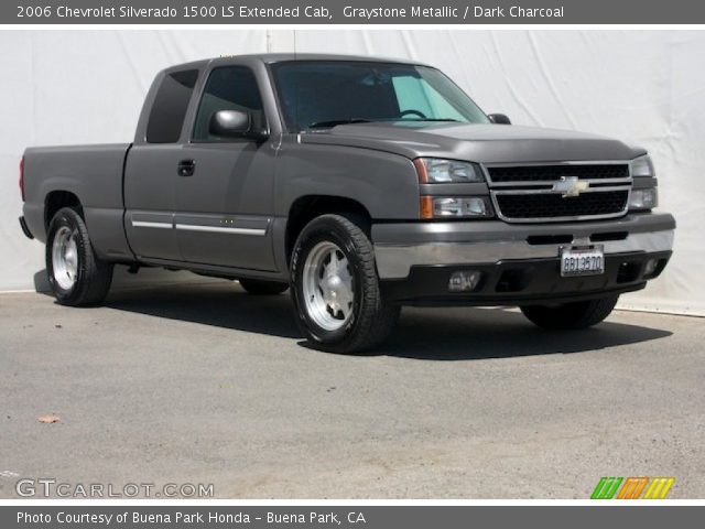 2006 Chevrolet Silverado 1500 LS Extended Cab in Graystone Metallic