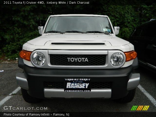 2011 Toyota FJ Cruiser 4WD in Iceberg White