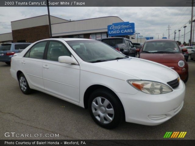 2003 Toyota Camry LE in Super White