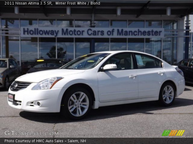 2011 Nissan Altima 3.5 SR in Winter Frost White