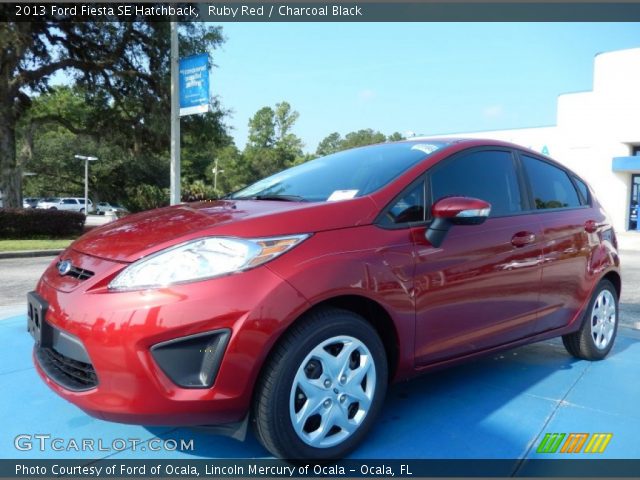 2013 Ford Fiesta SE Hatchback in Ruby Red