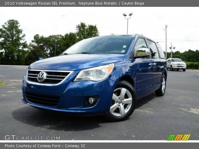 2010 Volkswagen Routan SEL Premium in Neptune Blue Metallic