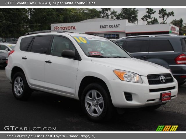 2010 Toyota RAV4 I4 4WD in Super White