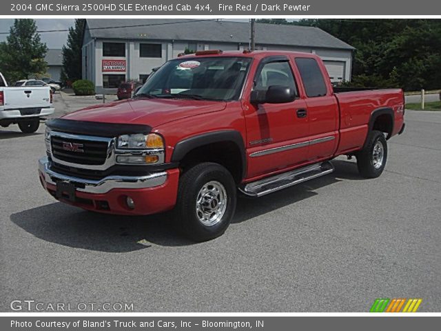 2004 GMC Sierra 2500HD SLE Extended Cab 4x4 in Fire Red