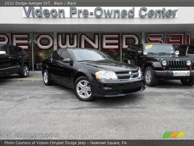 2012 Dodge Avenger SXT in Black