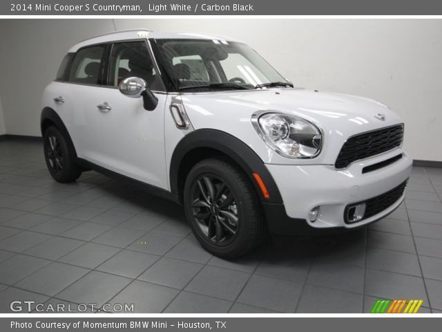 2014 Mini Cooper S Countryman in Light White