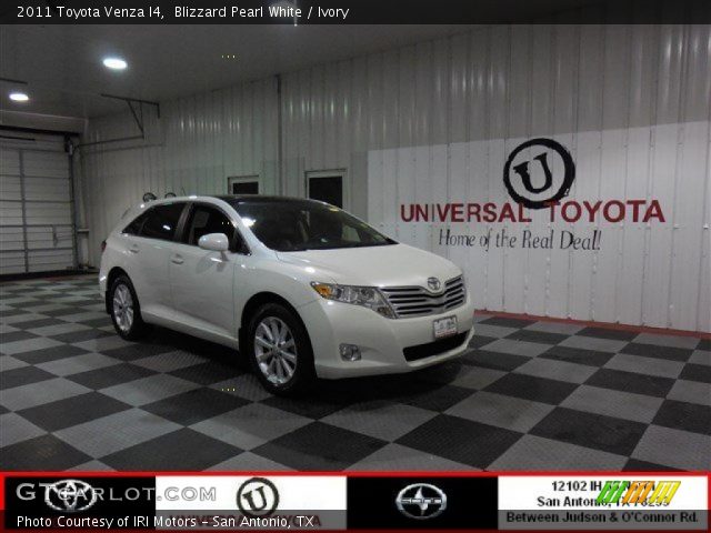 2011 Toyota Venza I4 in Blizzard Pearl White