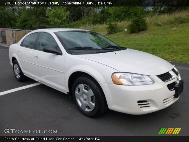 2005 Dodge Stratus SXT Sedan in Stone White