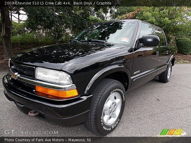 2003 Chevrolet S10 LS Crew Cab 4x4 in Black Onyx