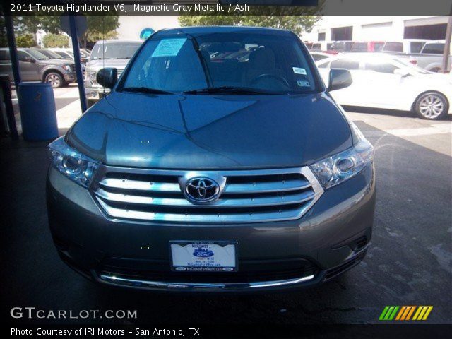 2011 Toyota Highlander V6 in Magnetic Gray Metallic