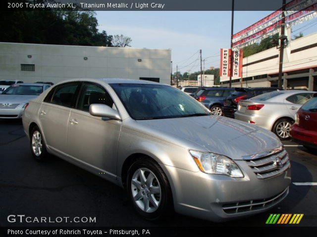 2006 Toyota Avalon XL in Titanium Metallic