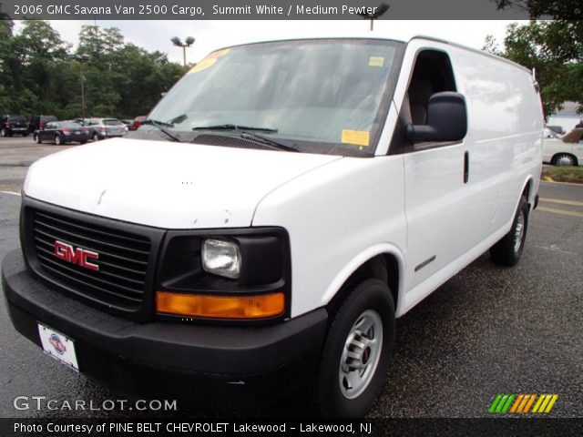 2006 GMC Savana Van 2500 Cargo in Summit White