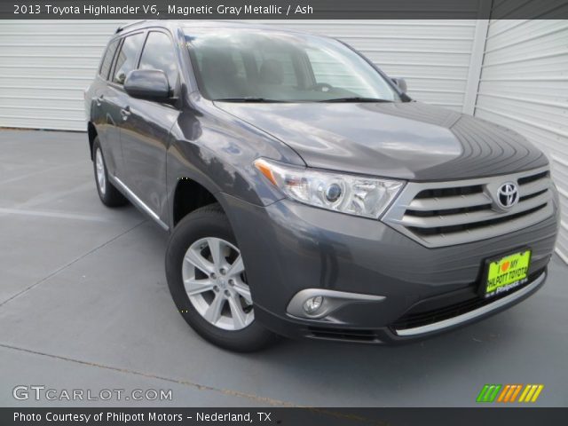 2013 Toyota Highlander V6 in Magnetic Gray Metallic