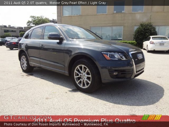2011 Audi Q5 2.0T quattro in Meteor Grey Pearl Effect