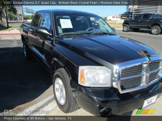 2007 Dodge Dakota SLT Quad Cab in Brilliant Black Crystal Pearl