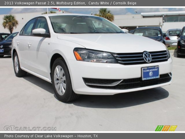 2013 Volkswagen Passat 2.5L Wolfsburg Edition in Candy White