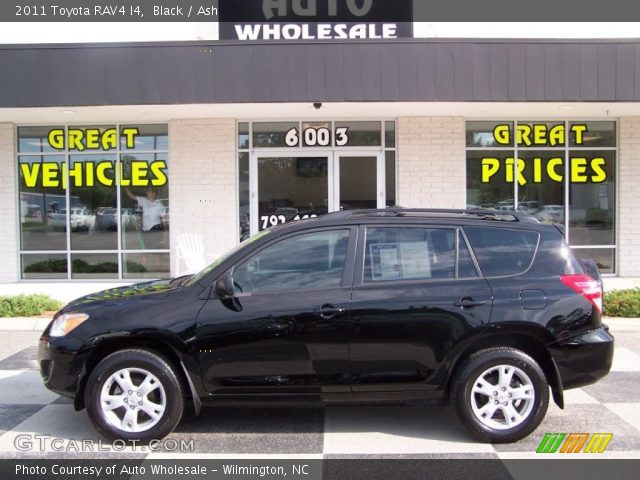 2011 Toyota RAV4 I4 in Black