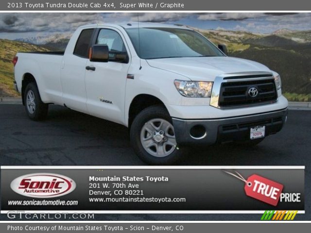 2013 Toyota Tundra Double Cab 4x4 in Super White