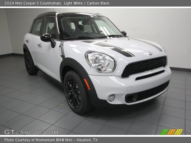 2014 Mini Cooper S Countryman in Light White