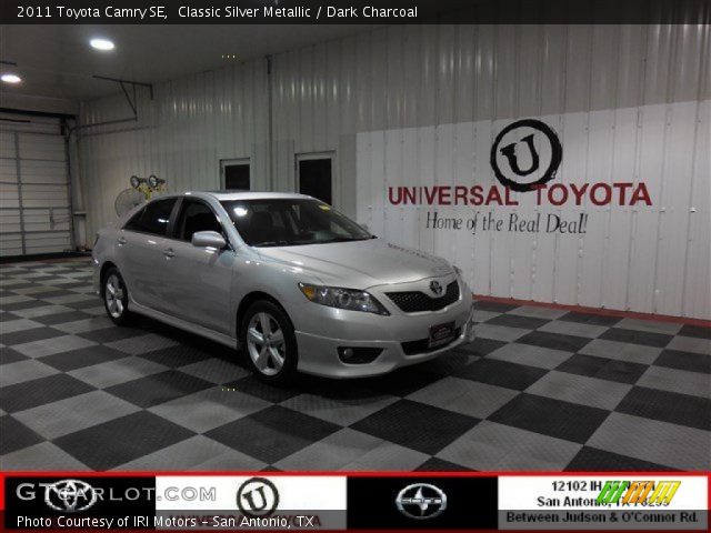 2011 Toyota Camry SE in Classic Silver Metallic