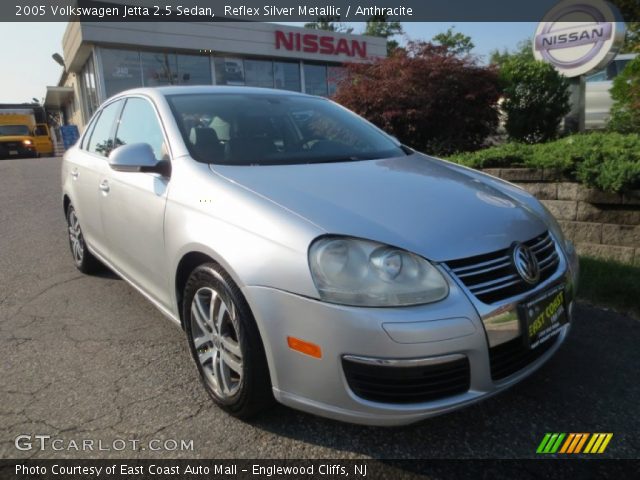 2005 Volkswagen Jetta 2.5 Sedan in Reflex Silver Metallic