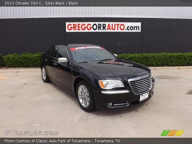 2013 Chrysler 300 C in Gloss Black