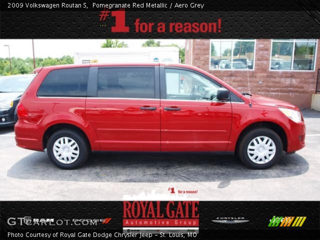 2009 Volkswagen Routan S in Pomegranate Red Metallic