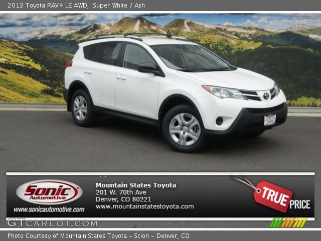 2013 Toyota RAV4 LE AWD in Super White