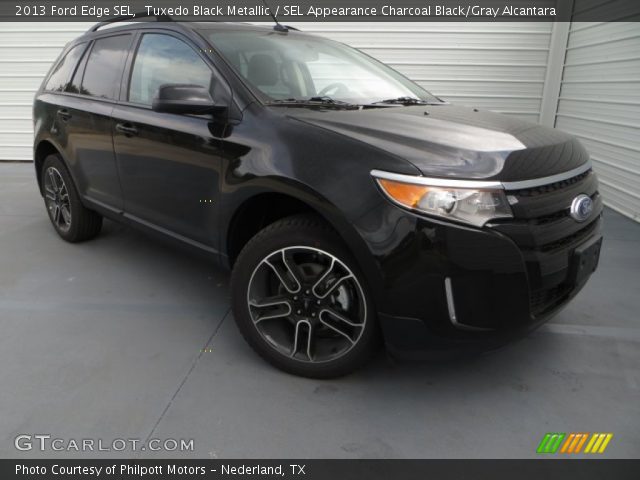 2013 Ford Edge SEL in Tuxedo Black Metallic