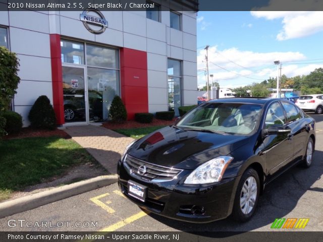 2010 Nissan Altima 2.5 S in Super Black