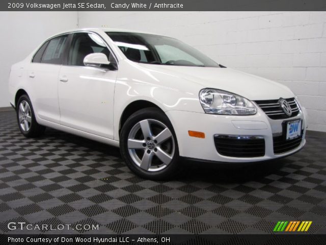 2009 Volkswagen Jetta SE Sedan in Candy White