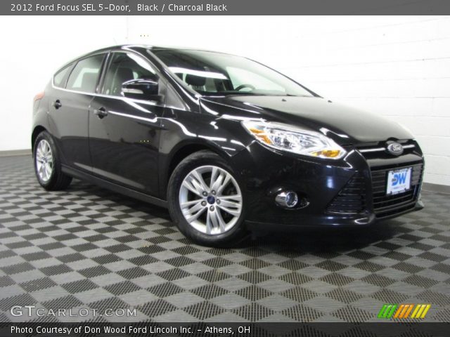 2012 Ford Focus SEL 5-Door in Black