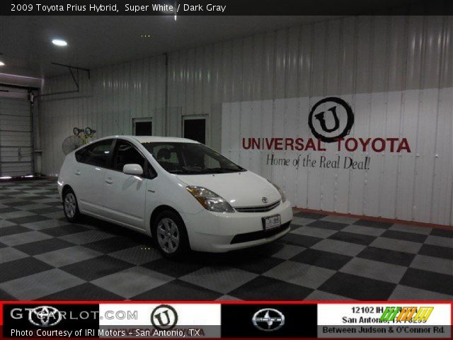 2009 Toyota Prius Hybrid in Super White