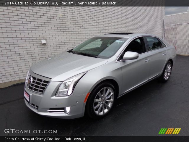 2014 Cadillac XTS Luxury FWD in Radiant Silver Metallic