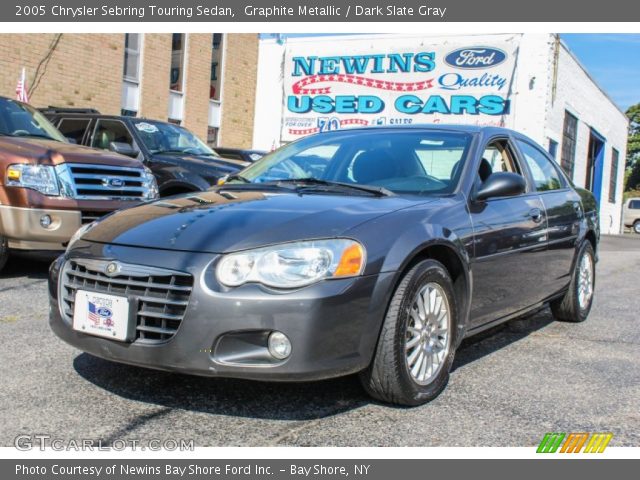 2005 Chrysler Sebring Touring Sedan in Graphite Metallic