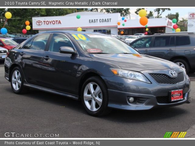 2010 Toyota Camry SE in Magnetic Gray Metallic