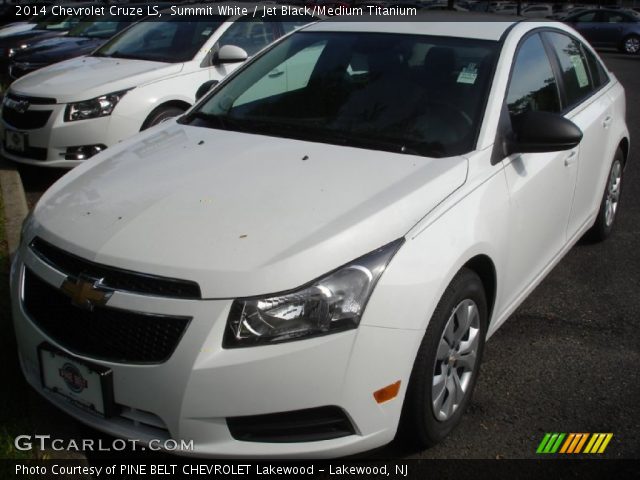 2014 Chevrolet Cruze LS in Summit White