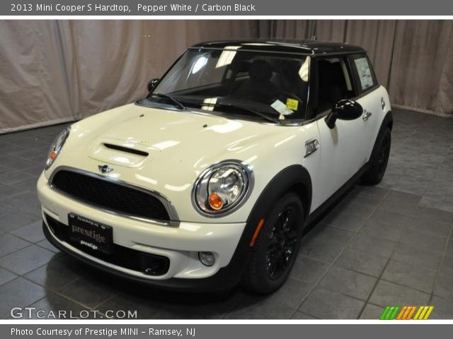 2013 Mini Cooper S Hardtop in Pepper White