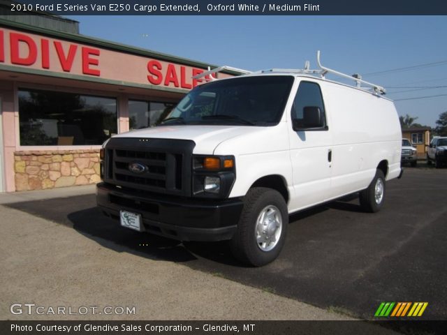 2010 Ford E Series Van E250 Cargo Extended in Oxford White