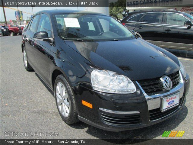 2010 Volkswagen Jetta SE Sedan in Black