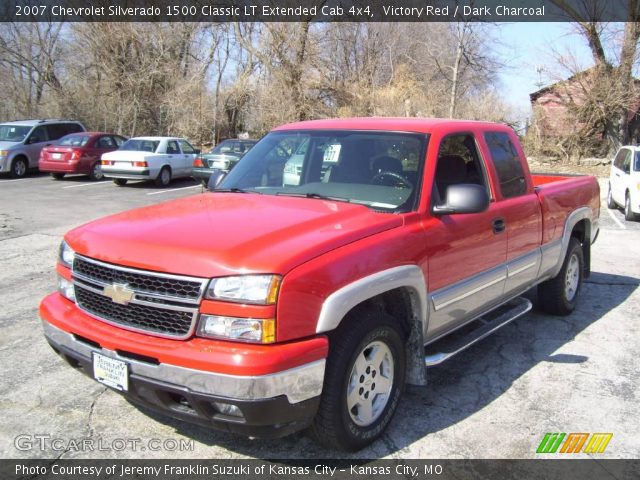2007 Chevrolet Silverado 1500 Classic LT Extended Cab 4x4 in Victory Red