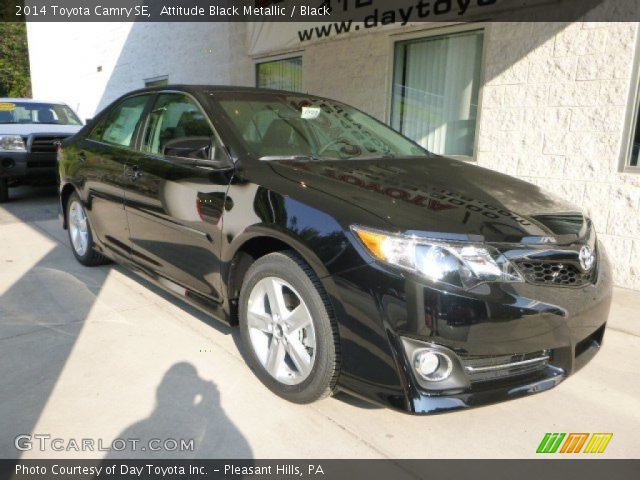 2014 Toyota Camry SE in Attitude Black Metallic