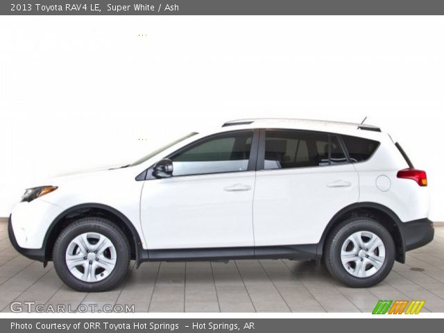 2013 Toyota RAV4 LE in Super White