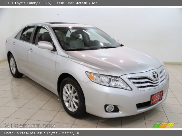 2011 Toyota Camry XLE V6 in Classic Silver Metallic