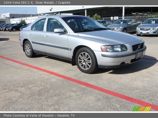 2004 Volvo S60 2.4 in Silver Metallic