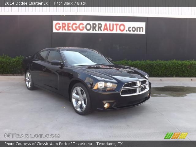 2014 Dodge Charger SXT in Pitch Black