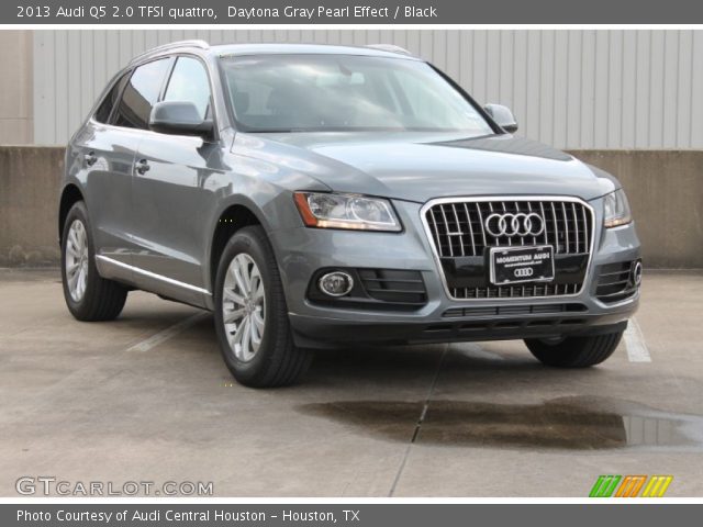2013 Audi Q5 2.0 TFSI quattro in Daytona Gray Pearl Effect