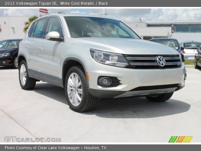 2013 Volkswagen Tiguan SE in White Gold Metallic