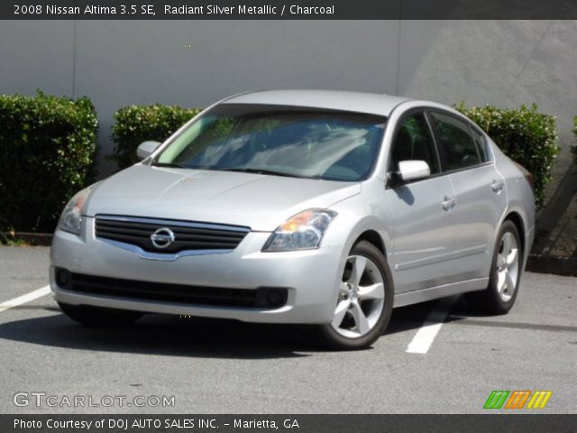 2008 Nissan Altima 3.5 SE in Radiant Silver Metallic