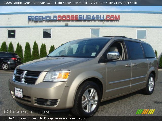 2008 Dodge Grand Caravan SXT in Light Sandstone Metallic